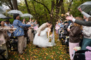 adelaide hills wedding venue inglewood autumn first kiss